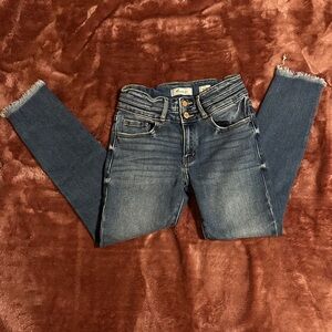 KanCan Distressed Ankle Jeans in Blue